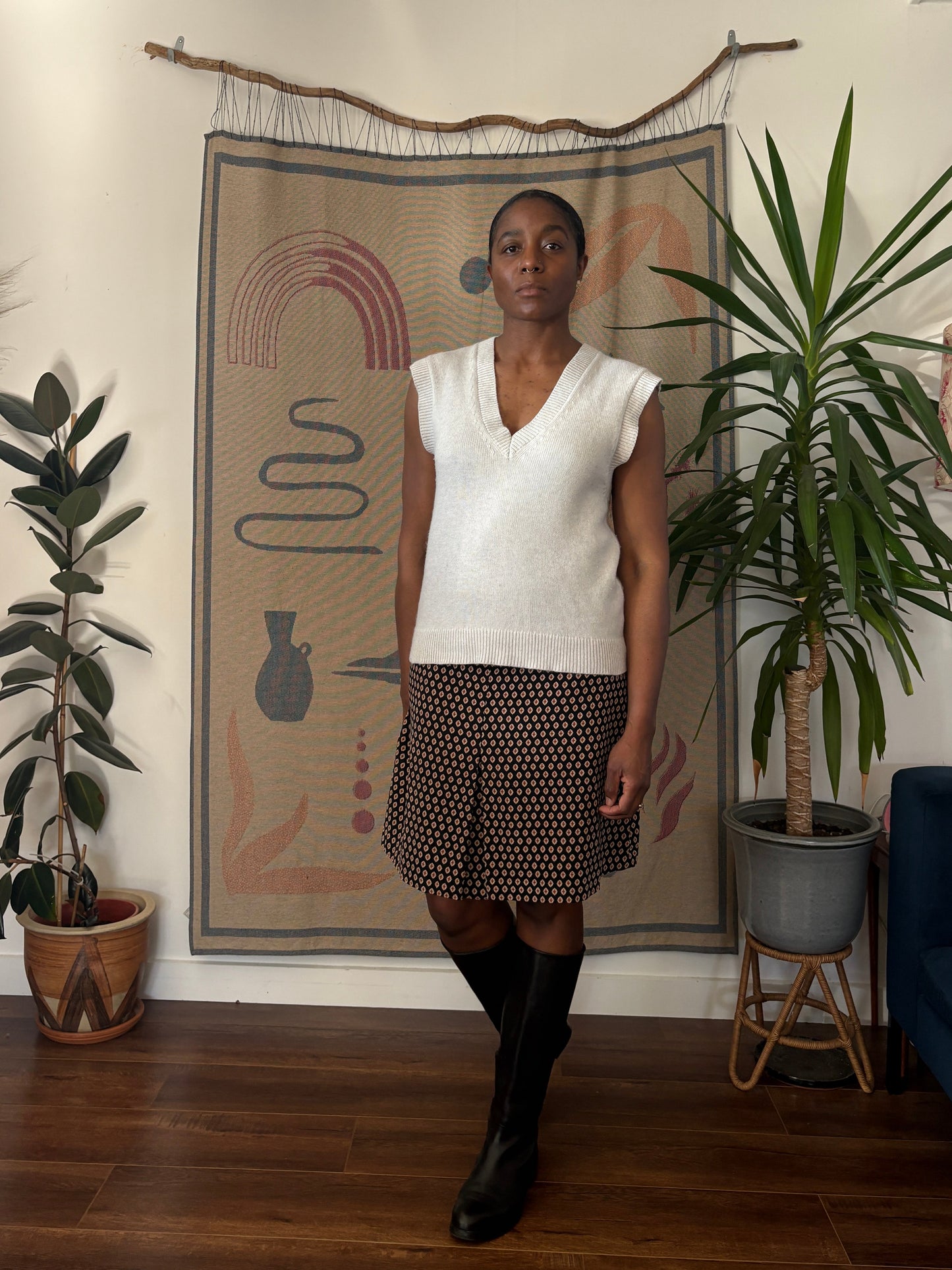 Yoshi Jones skirt, 10