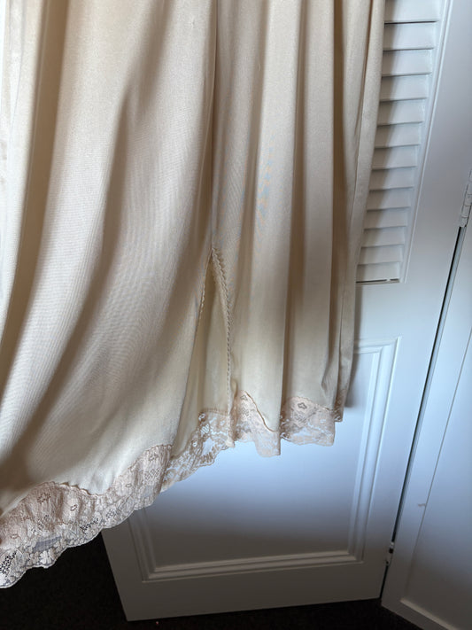Bendon vintage slip, 10-12