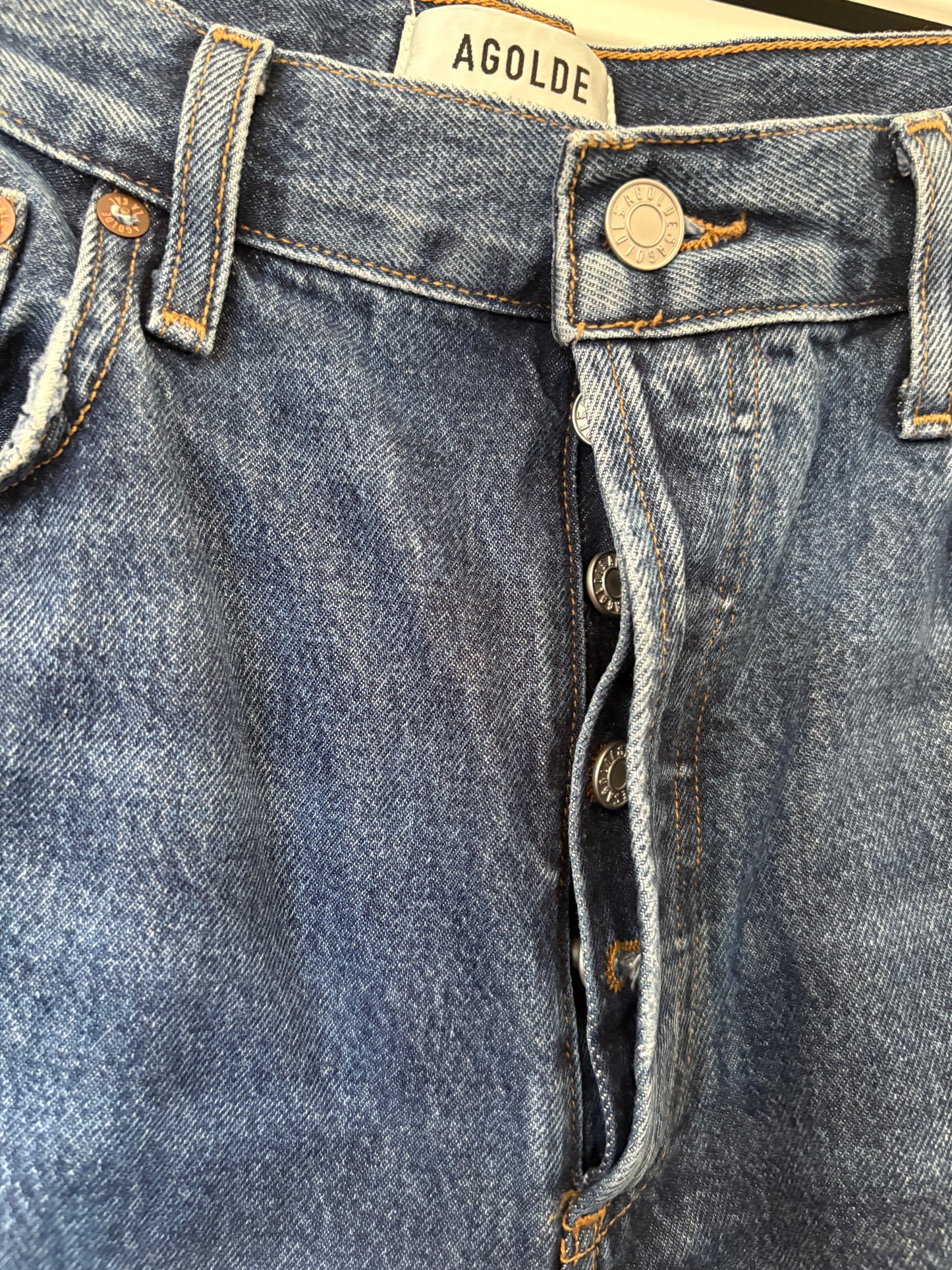 AGolde jorts, 10