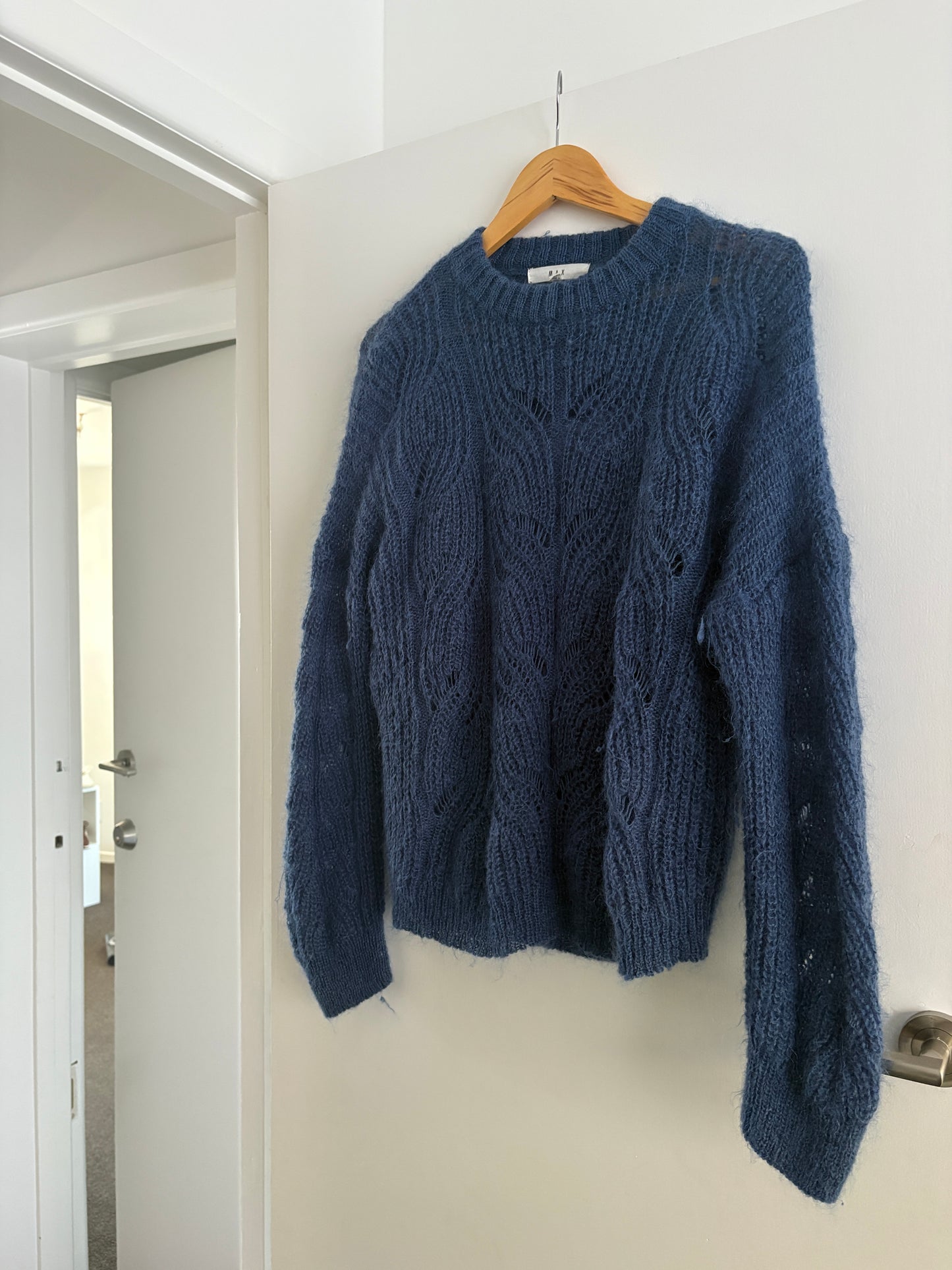 MAX knitted sweater, 10-12