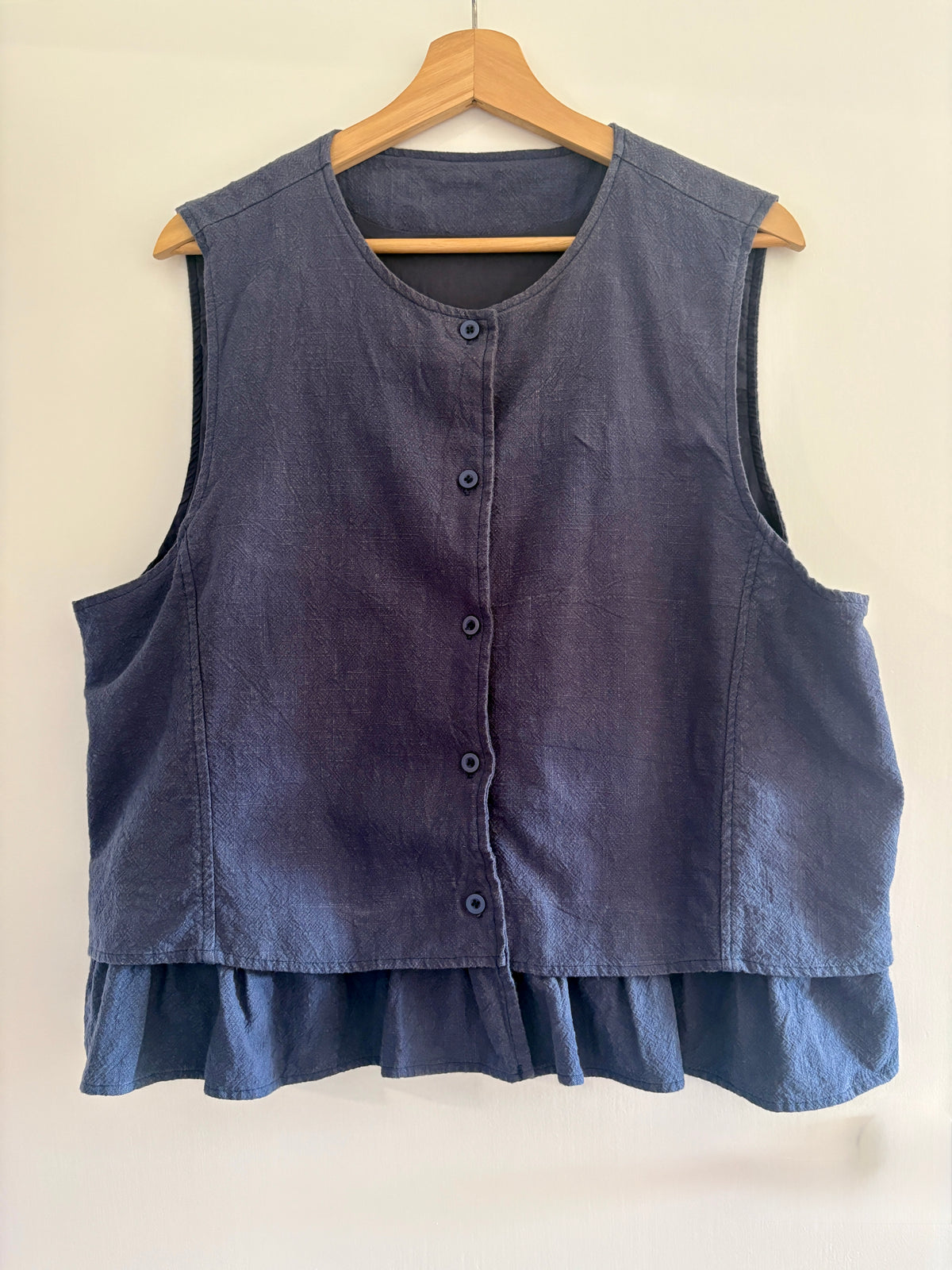 A.K cotton / linen vest, 10-16