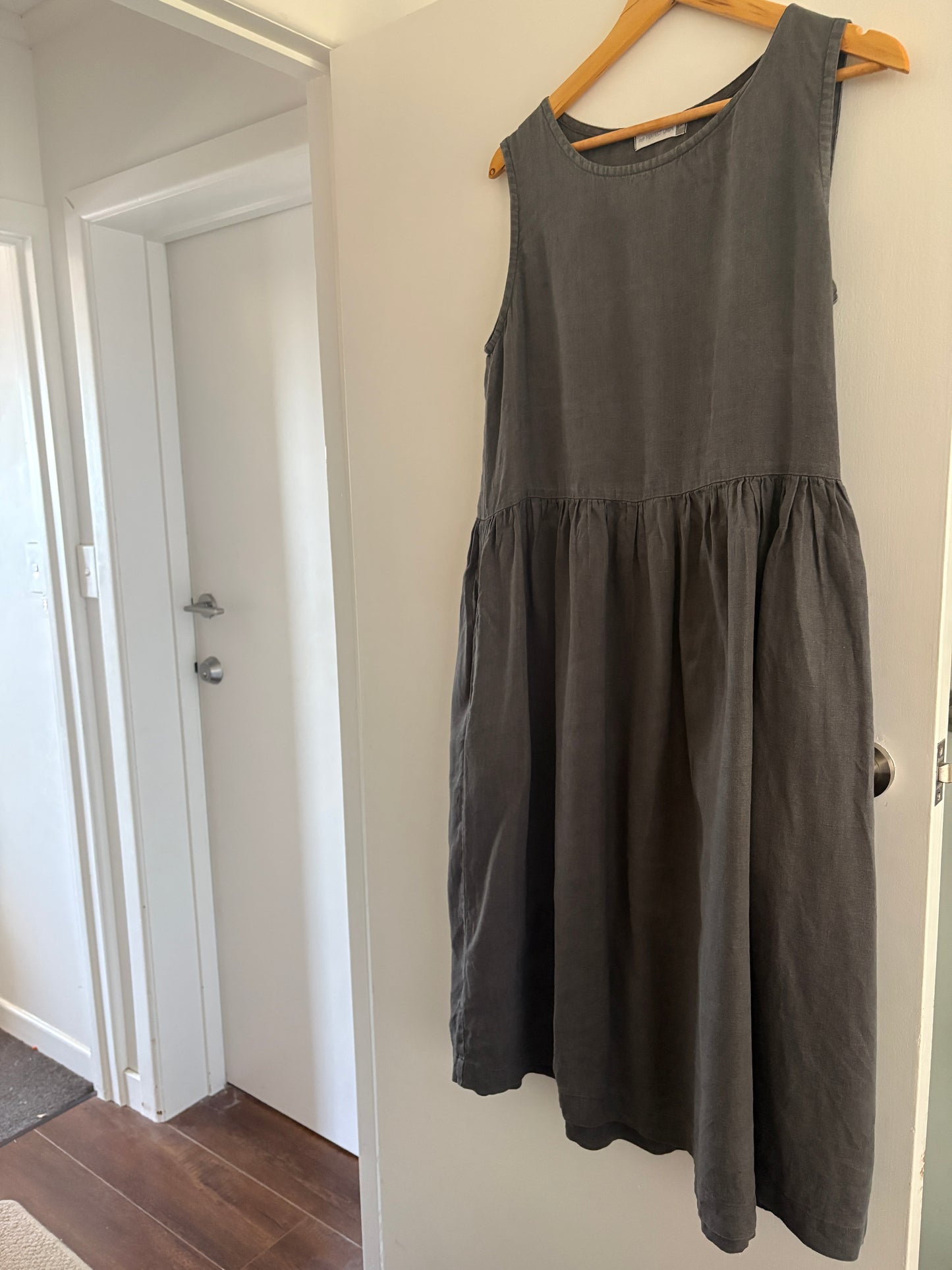 not PERFECT LINEN dress, 8-10