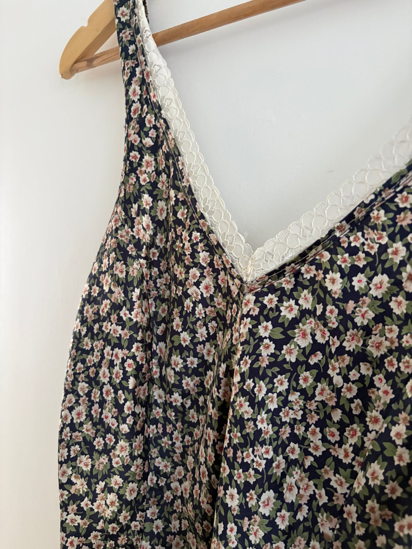 Loretta vintage slip, 10-12