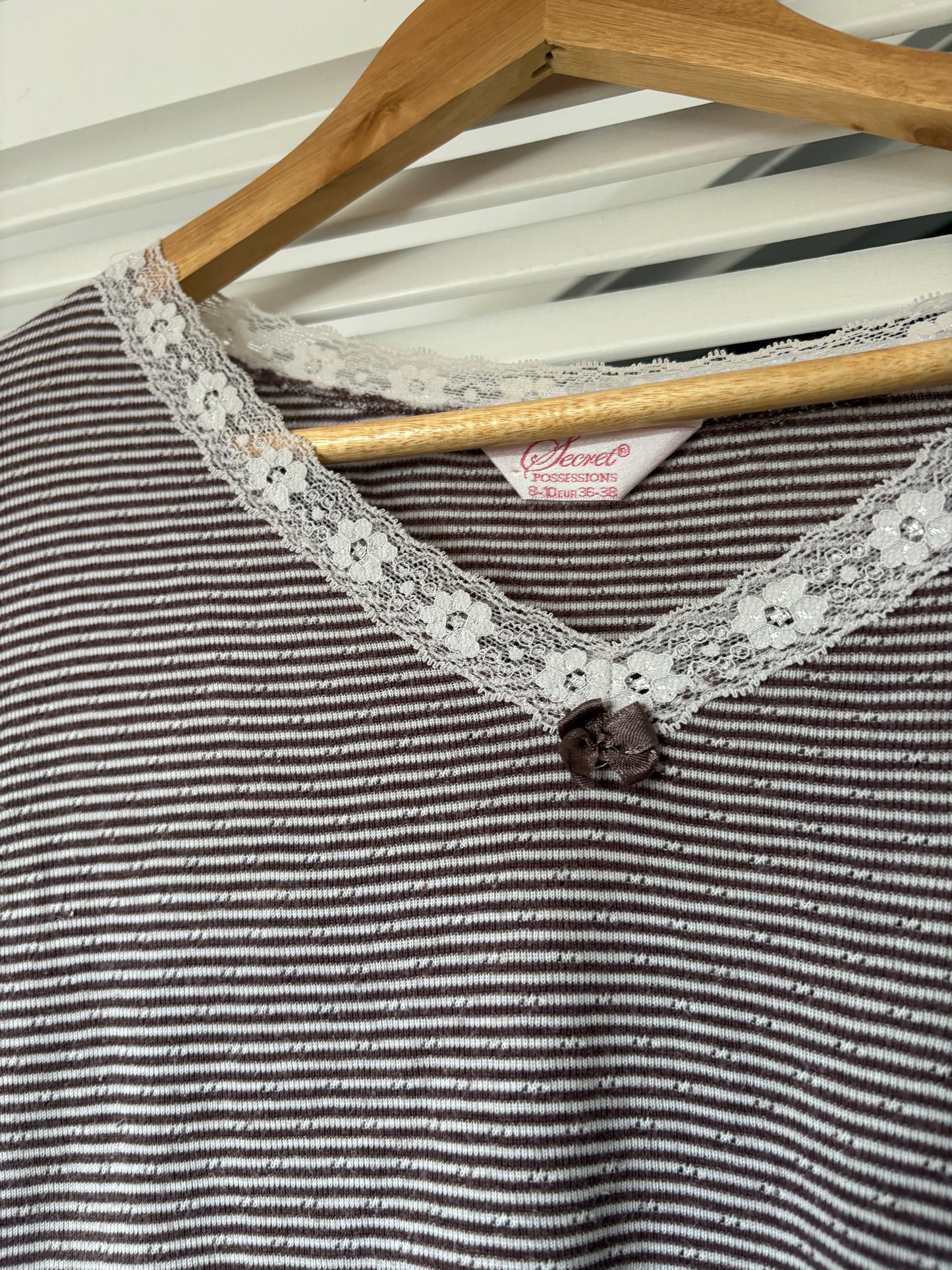 Secret Possessions top, 8-10