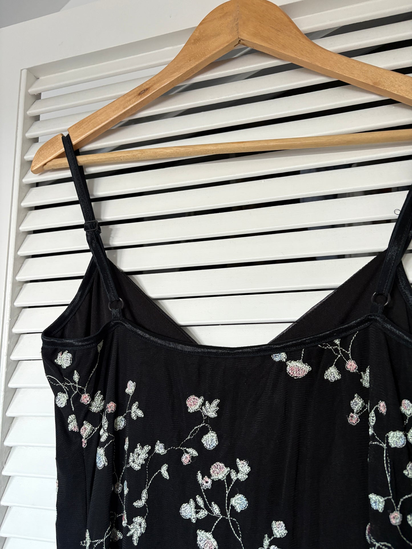 HD embroidered dress, 10-12