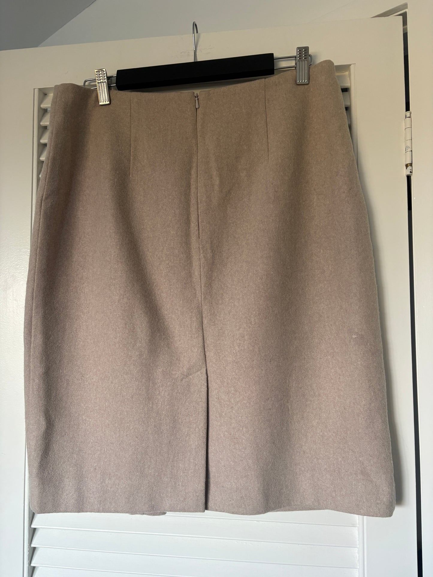 Juliette Hogan skirt, 12