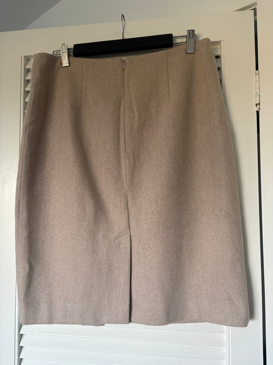 Juliette Hogan skirt, 12
