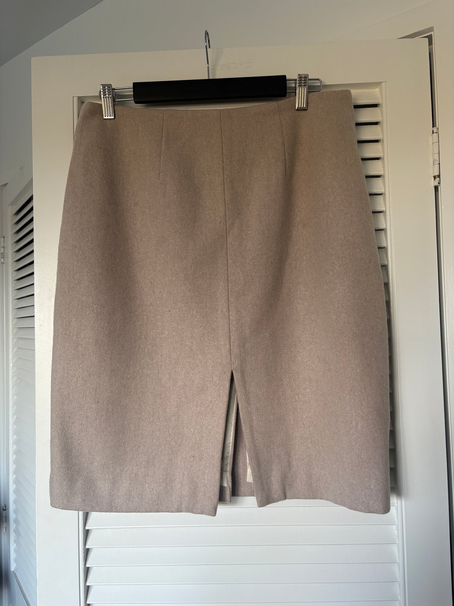 Juliette Hogan skirt, 12
