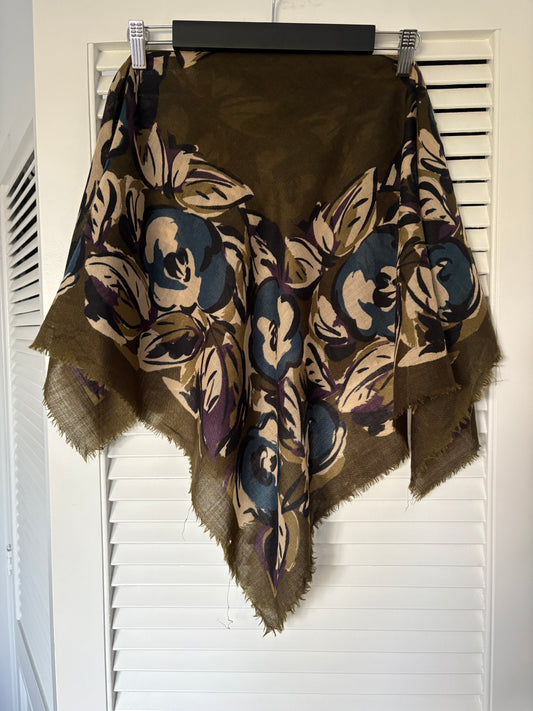 Square scarf