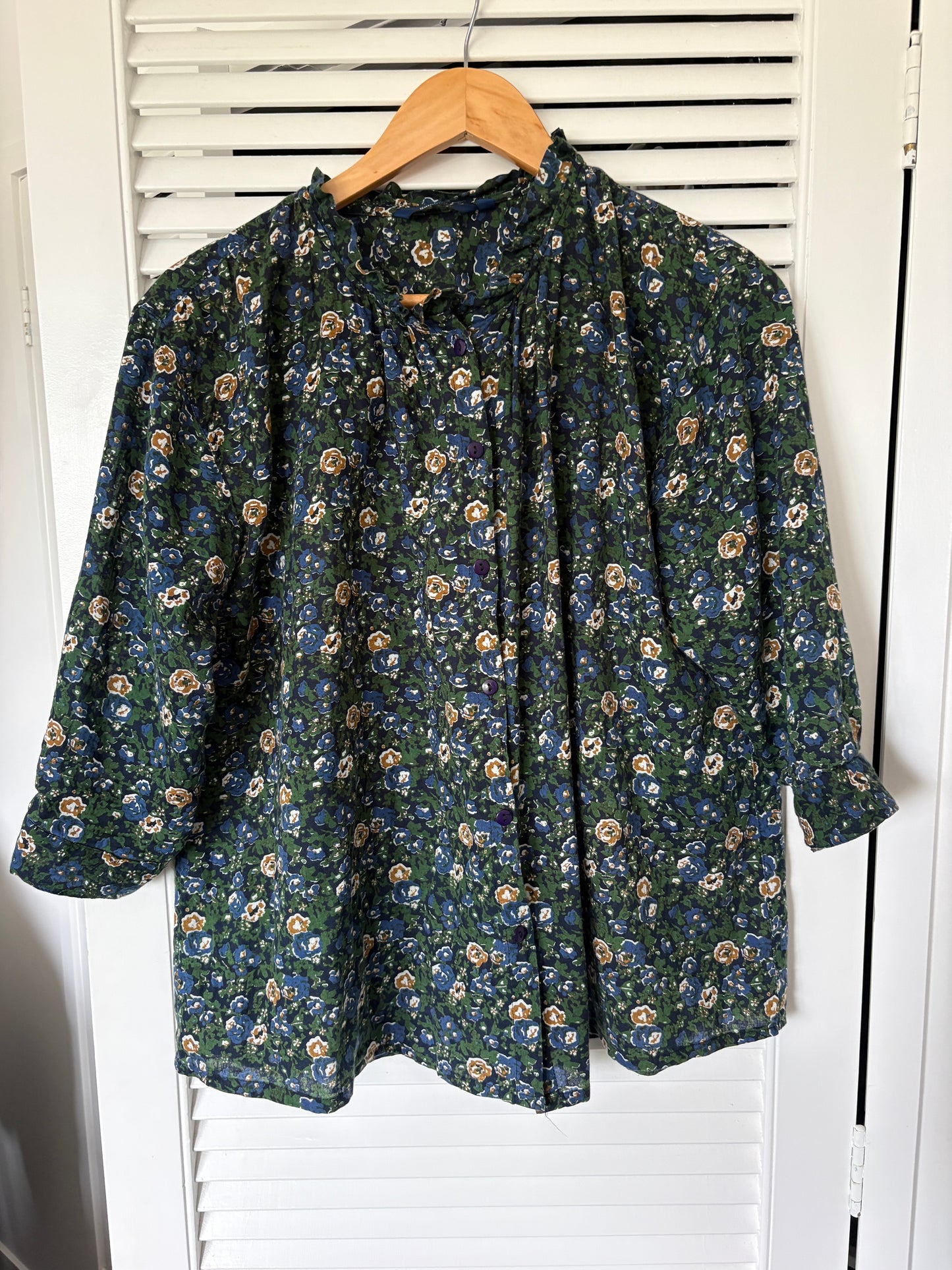 Sabrinaa shirt, 10