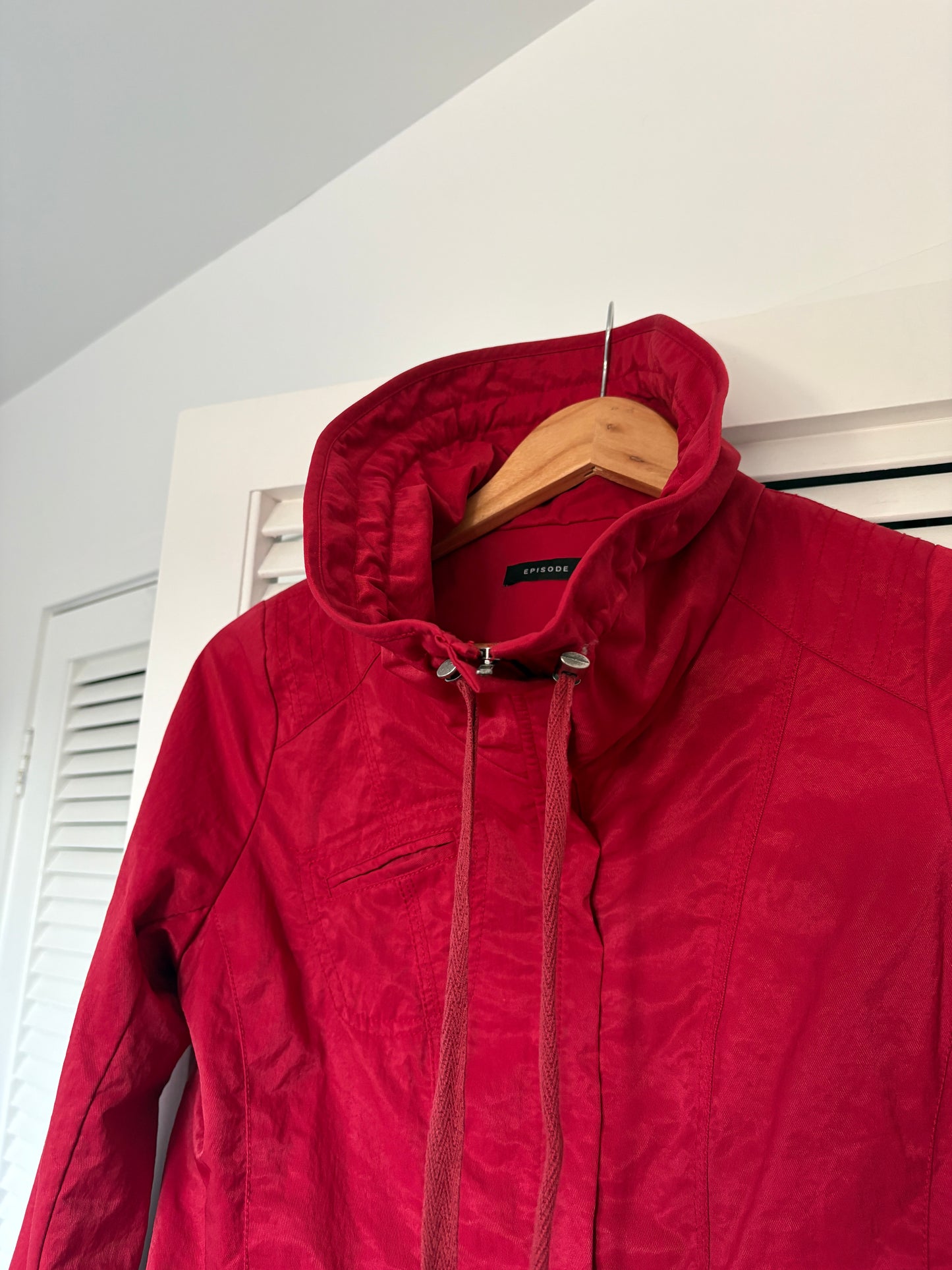 Episode jacket, 8