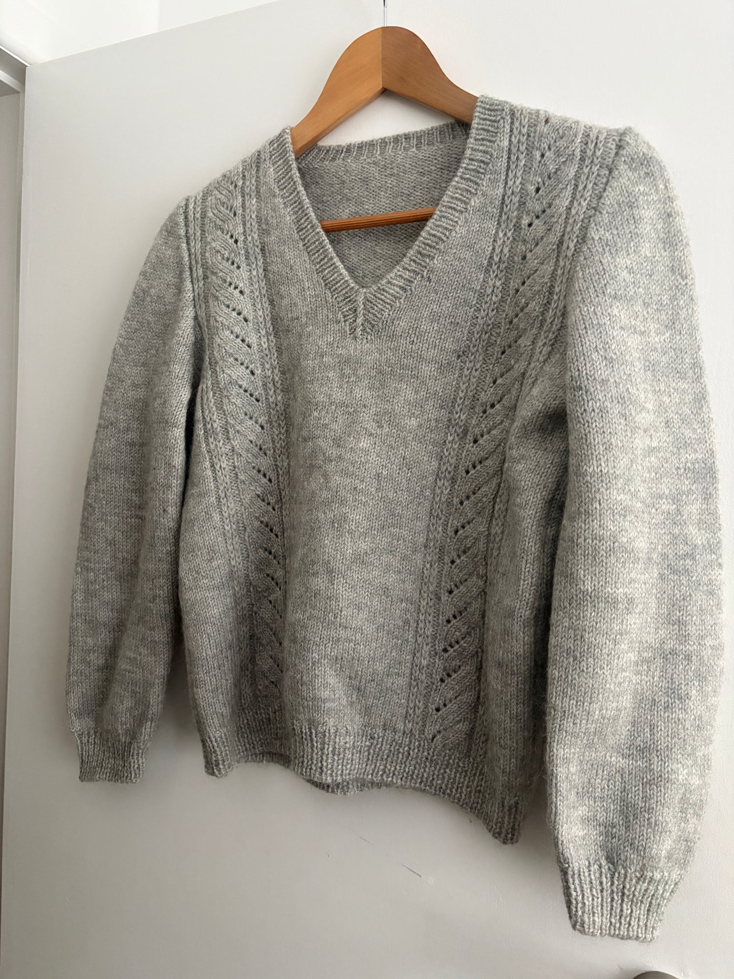 Handmade sweater, 8-10