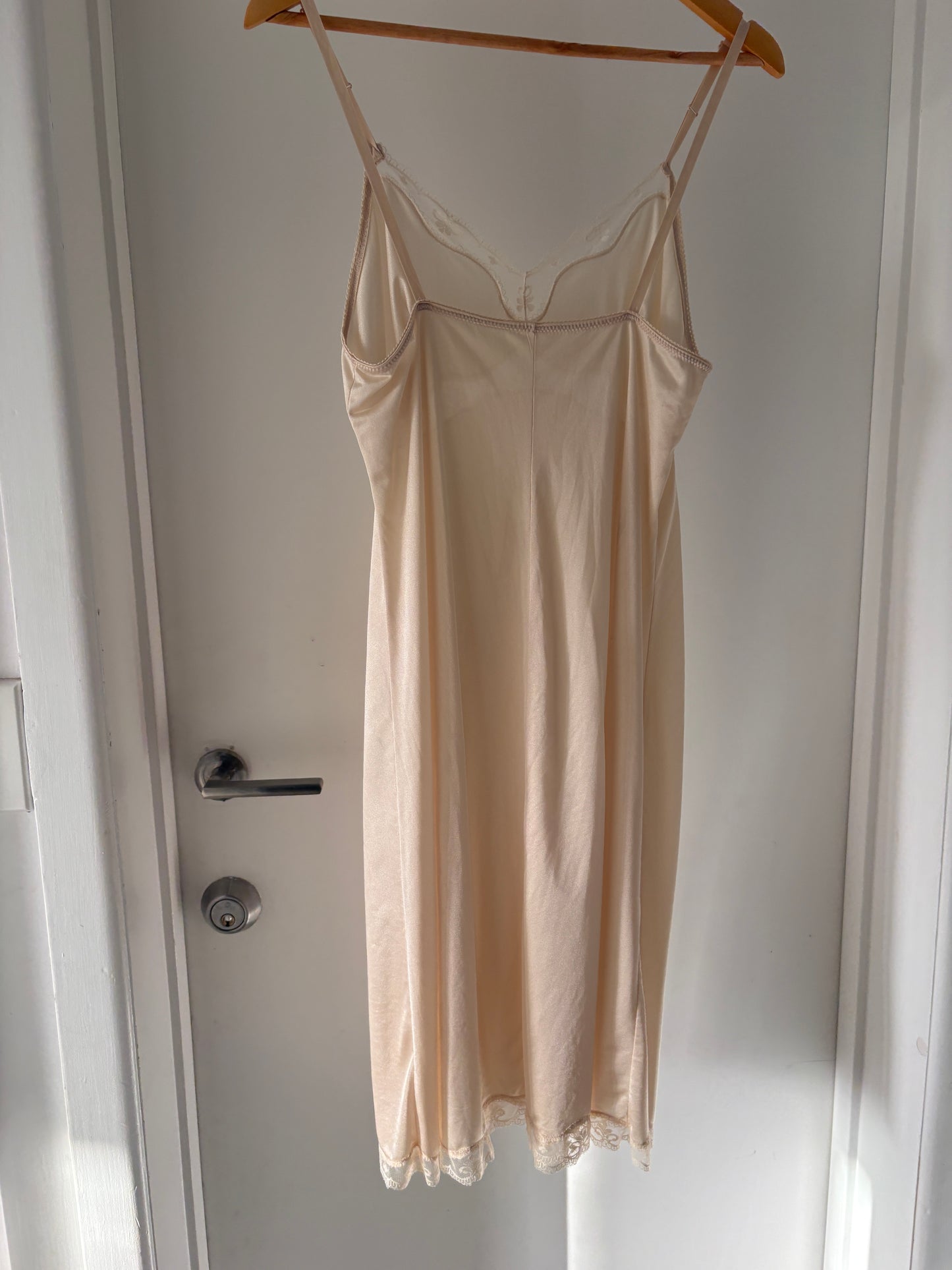 Vintage slip, 10-12