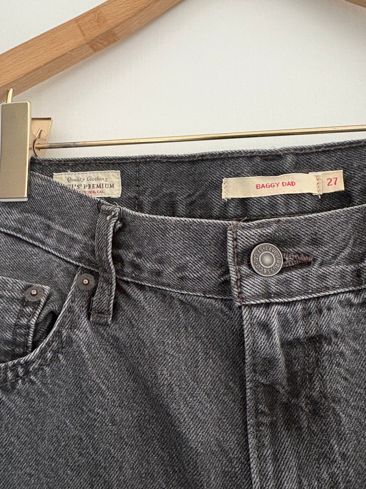 Levi’s, W27 x L32
