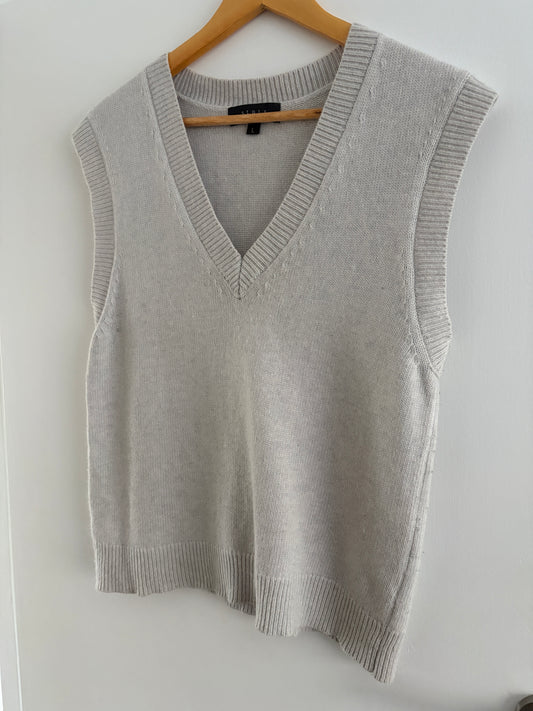 story by Repertoire vest, 8-12