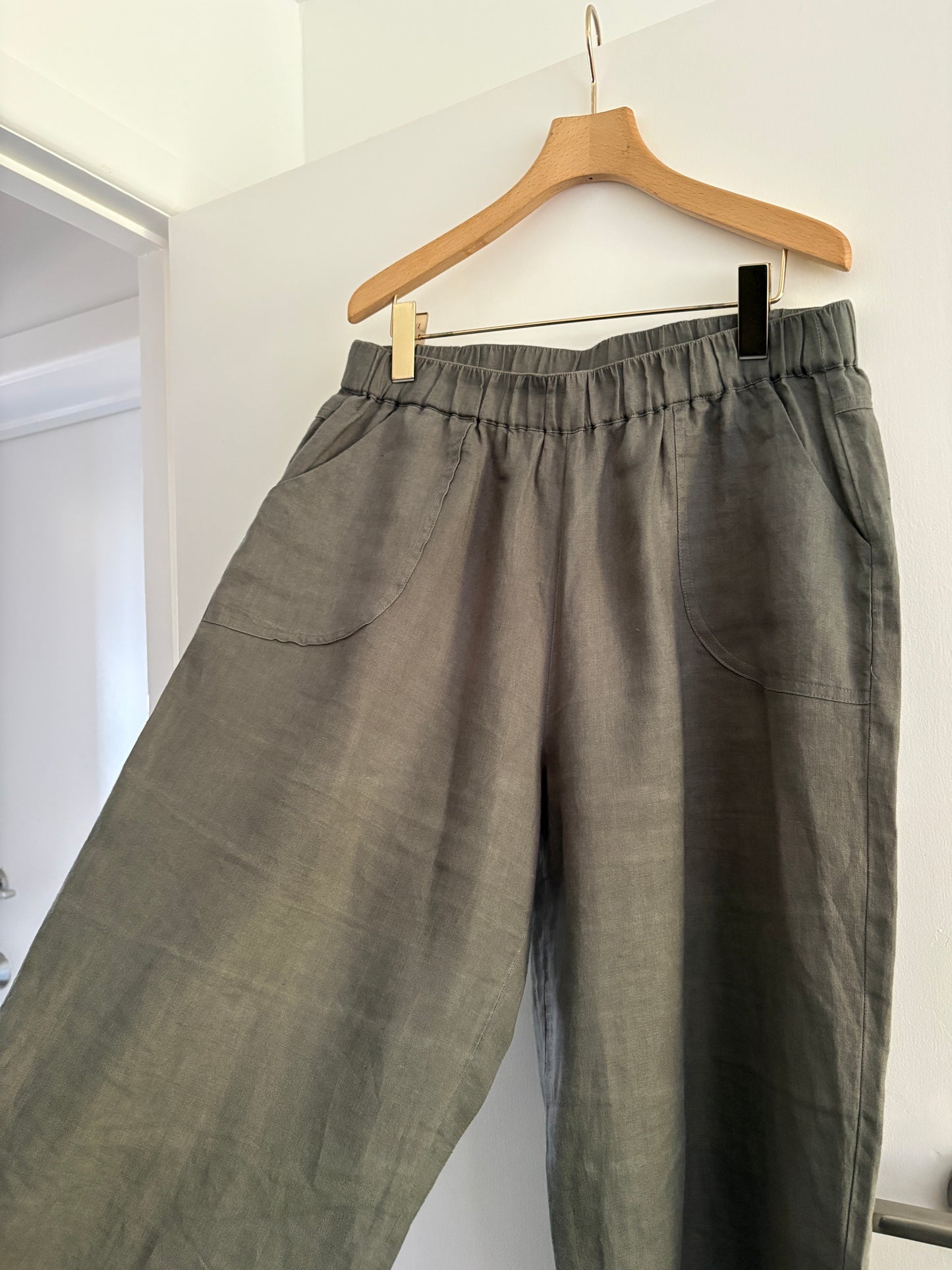 Black Pepper pants, 10-12