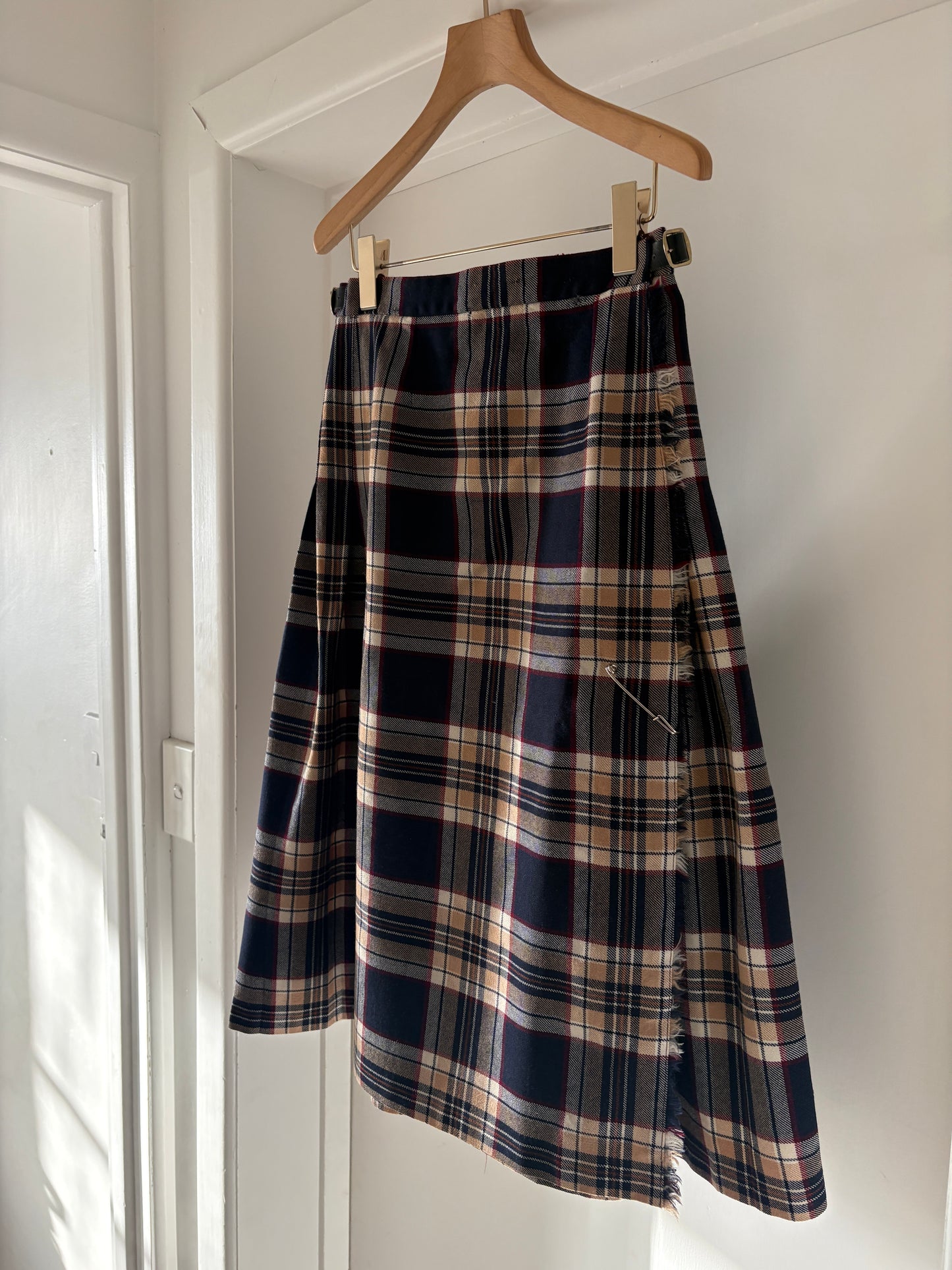 Pitlochry vintage skirt, 8