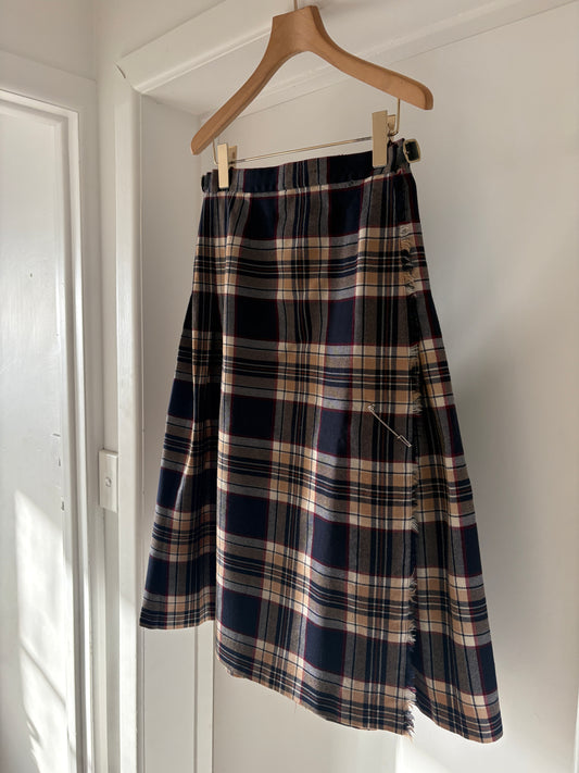 Pitlochry vintage skirt, 8
