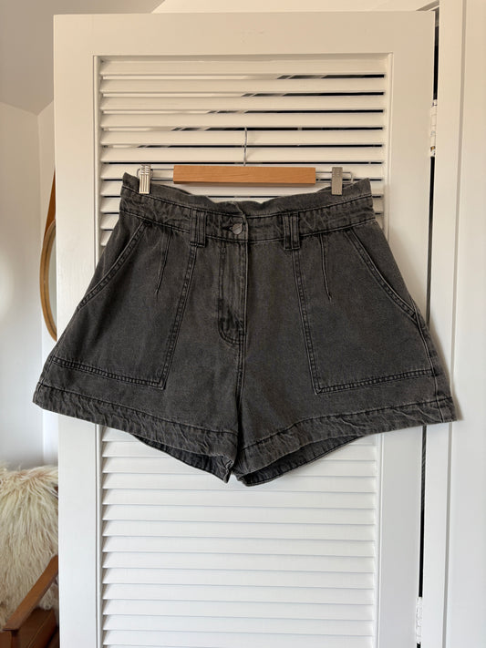 Mineral shorts, 14