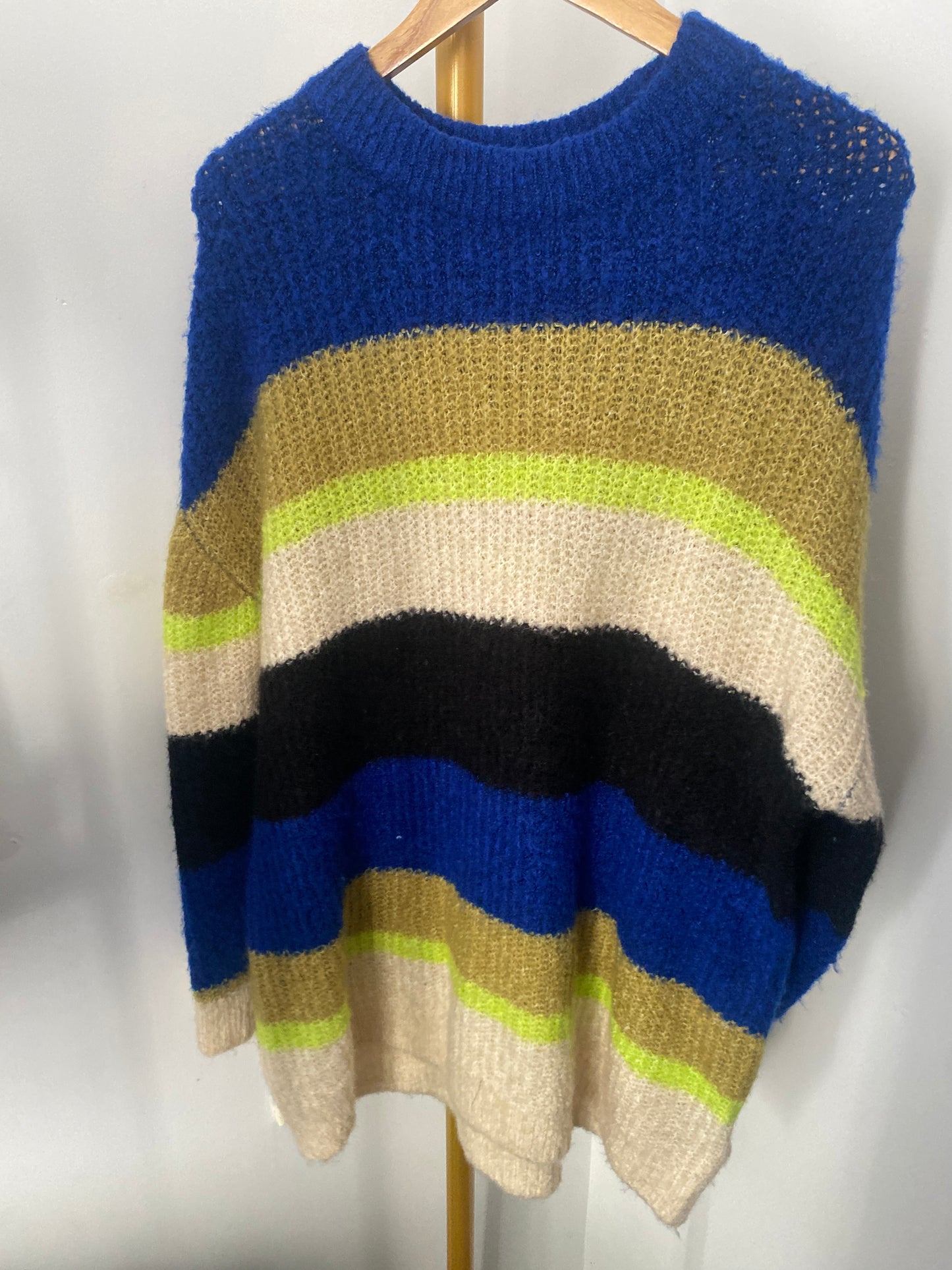 Kangol x H&M sweater, 10-16